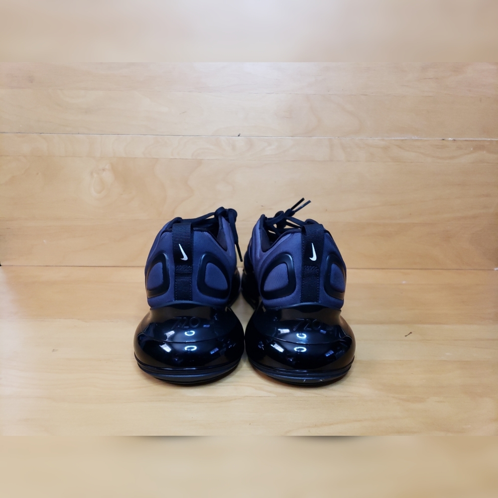 SOLD!!! Women's Nike Air Max 720 - Picture 4 of 10
